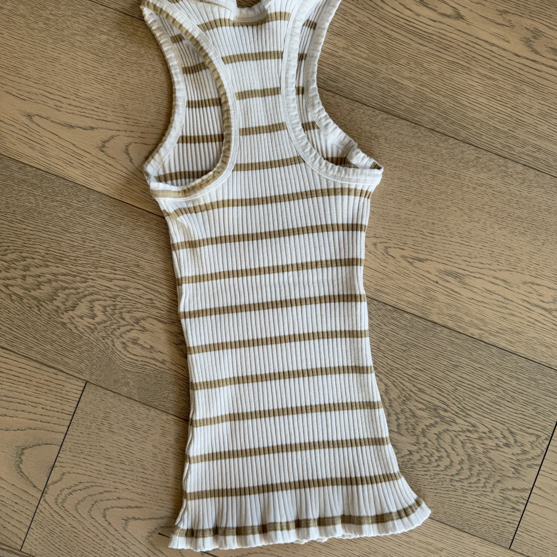 Randig ribbad linnetopp Twist & Tango