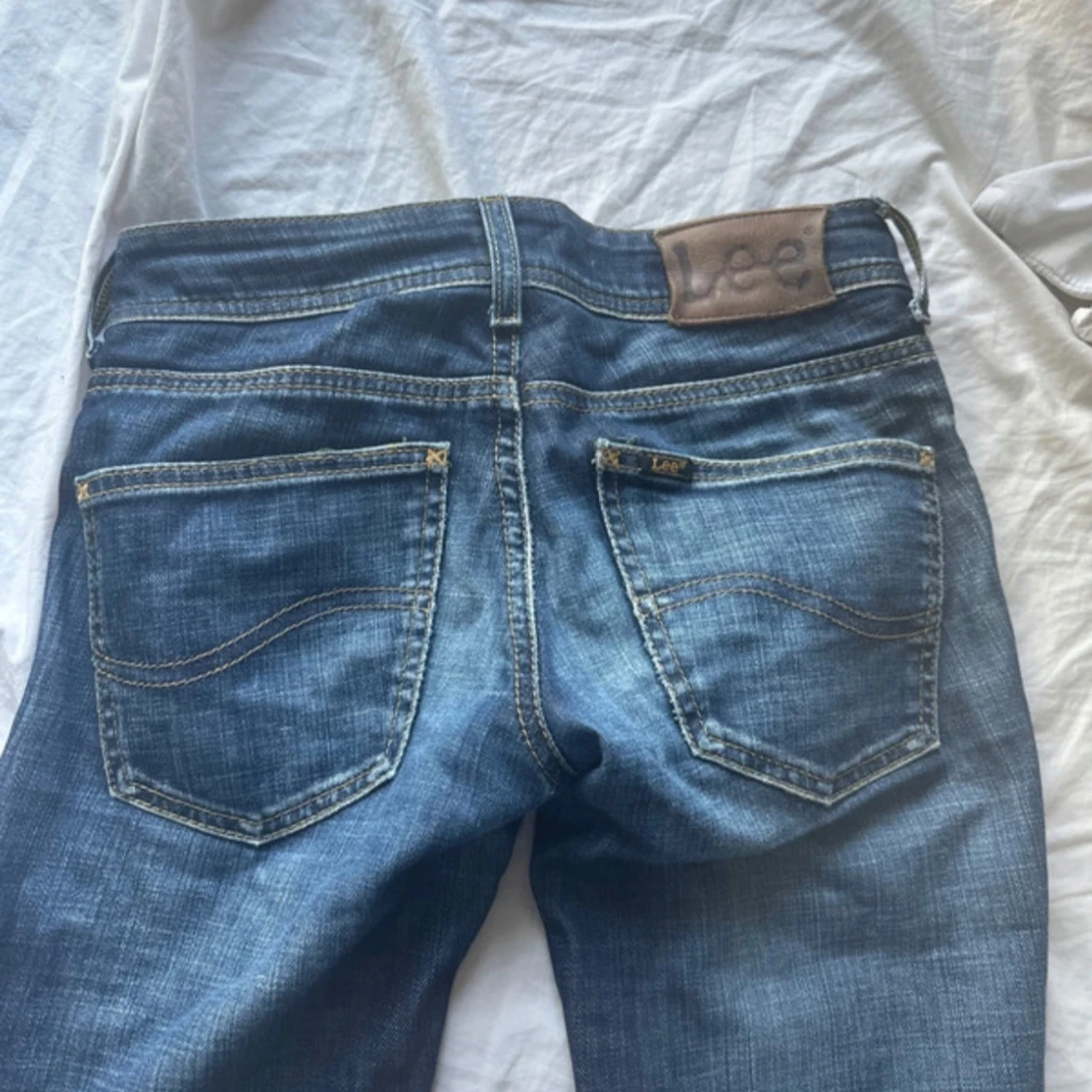 Blå bootcut jeans från Lee - 3