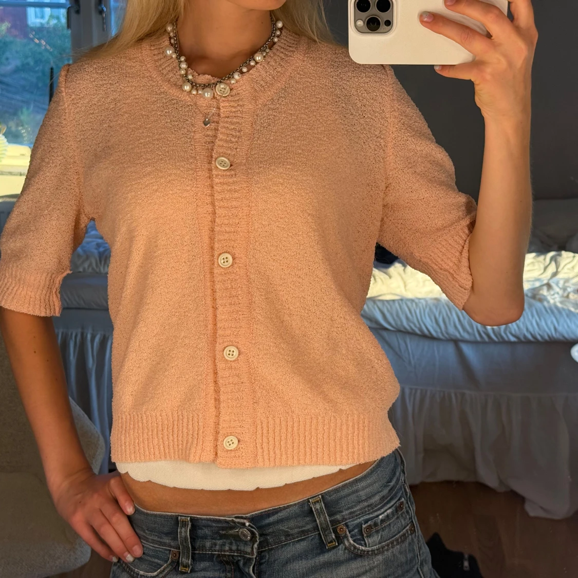 Ljusrosa stickad kofta med knappar - 2