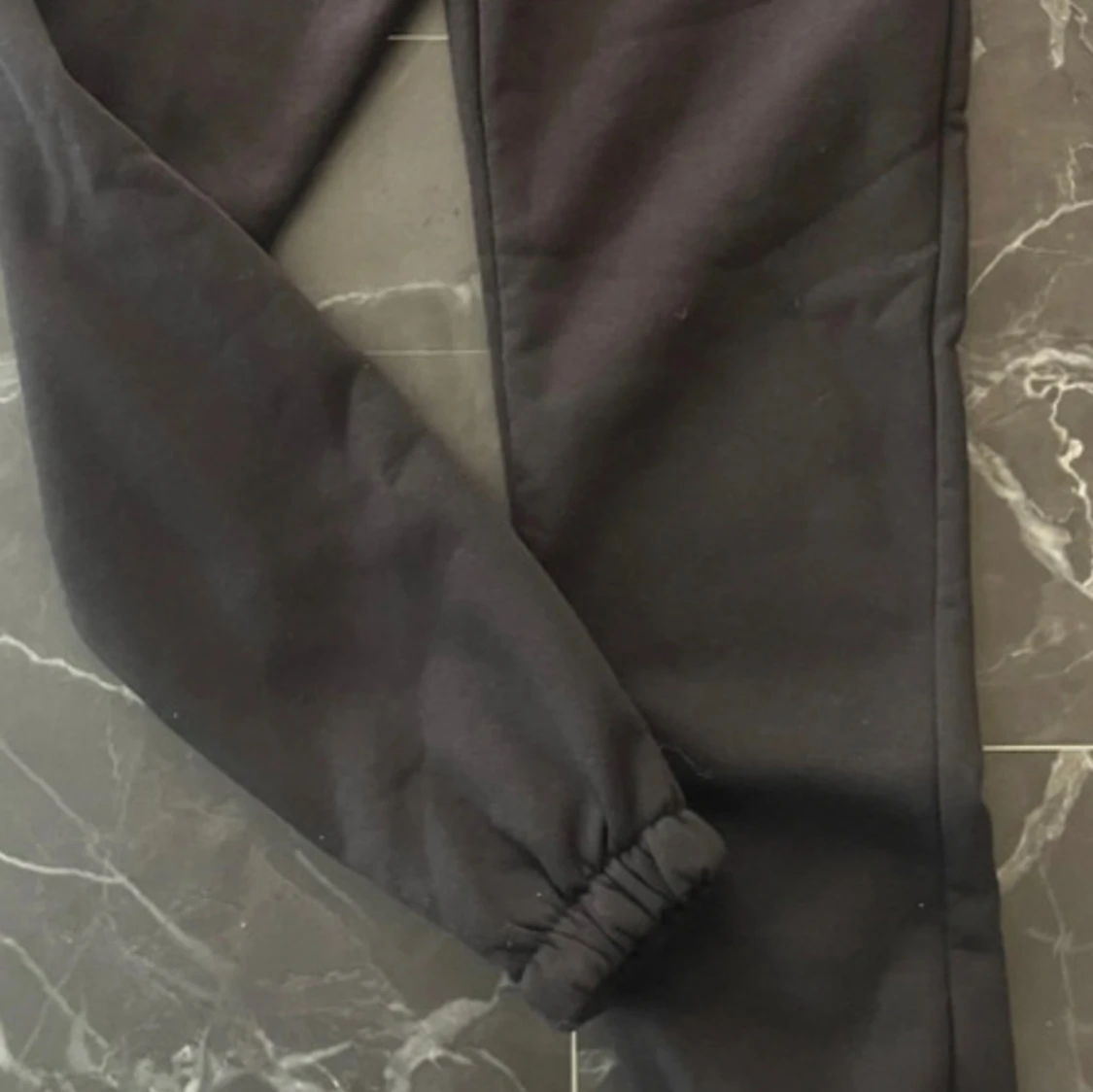 Svarta mjukisbyxor  - 3