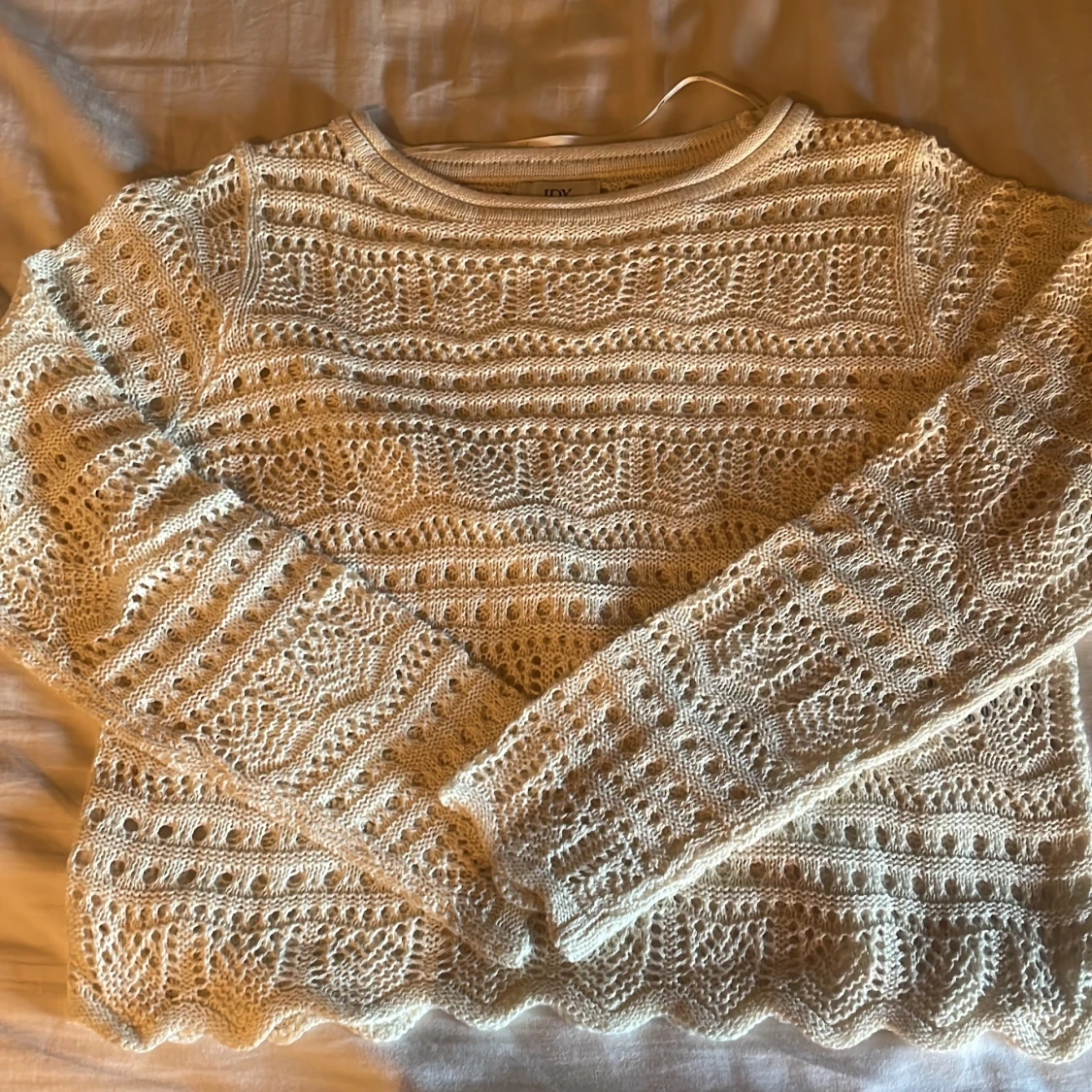 Vit stickad tröja från Nelly  - 2