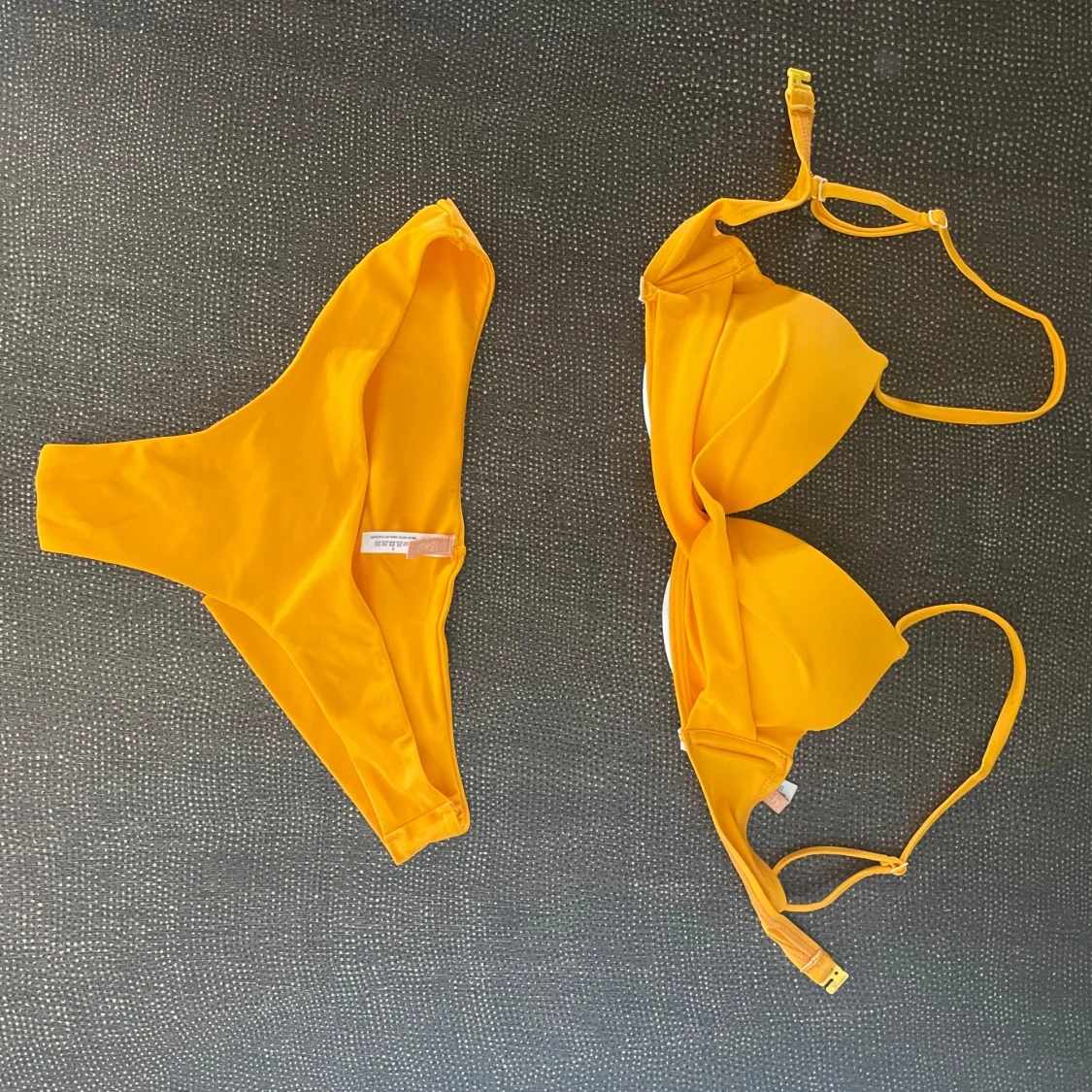 Gul/orange bikini Nelly - 1