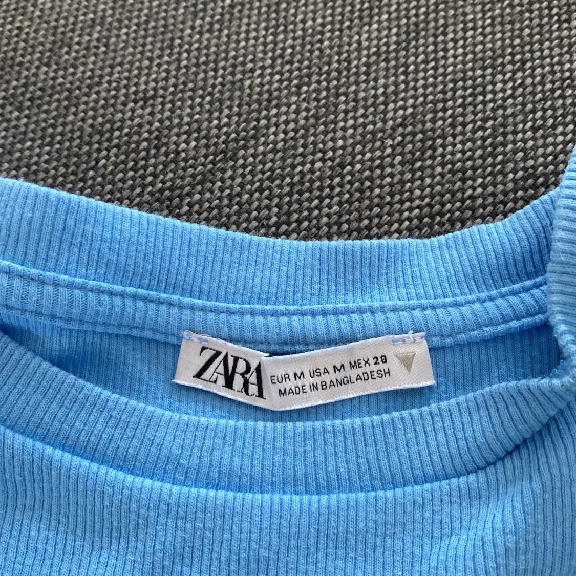 Blå volangtopp från Zara - 1