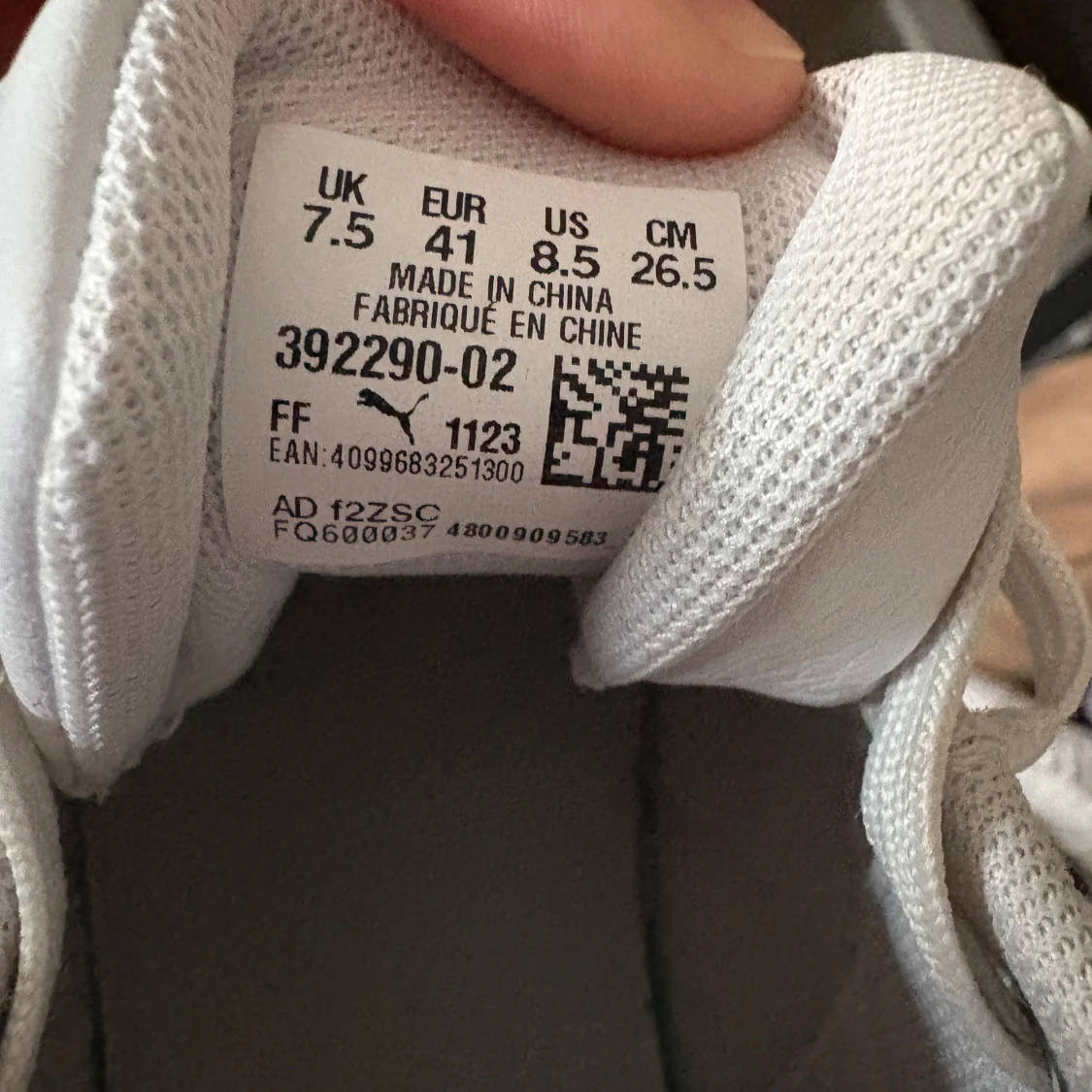 Vita sneakers från Puma i skinn - 4