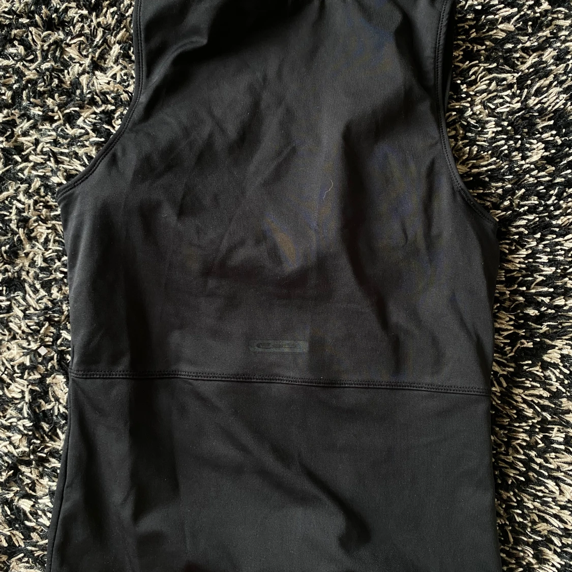 Svart träningslinne  - 4