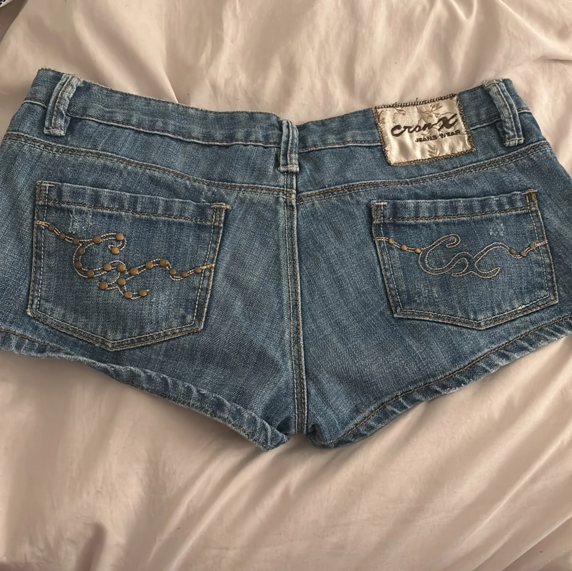 Blå jeansshorts från Cross - 1