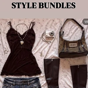 CUSTOM STYLE BUNDLE - custom style bundles!! Skriv till mig vad du gillar för stil och så ”thriftar” jag en bundle till dig utifrån inspo bilderna du skickat! Priset beror helt på vad du har för budget!! ( Du kan köpa en bundle för så lite som 100kr!!) Bundlen tar ca 1,5-2 veckor för mig att göra! 💞 Skriv till mig vid funderingar eller om du vill ha en 💞💞