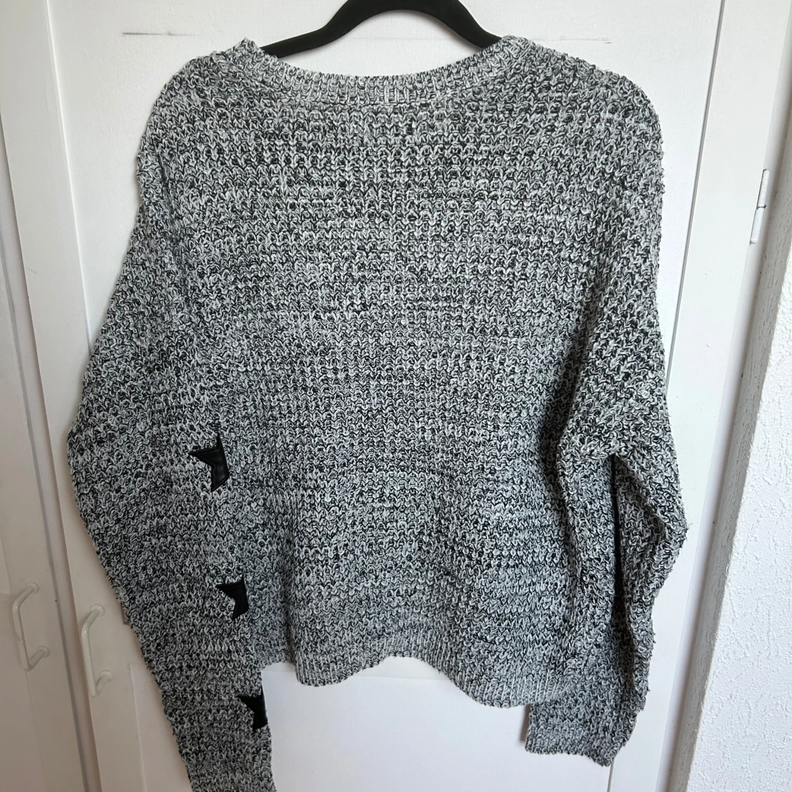 Grå stickad tröja från FB Sister - 1