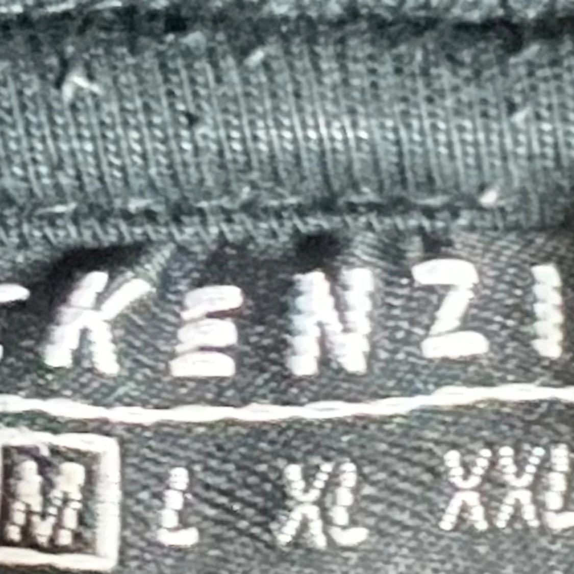 Svart McKenzie zipp  - 1