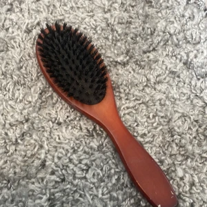 Hårborste - Hårborste för slickback, helt ny