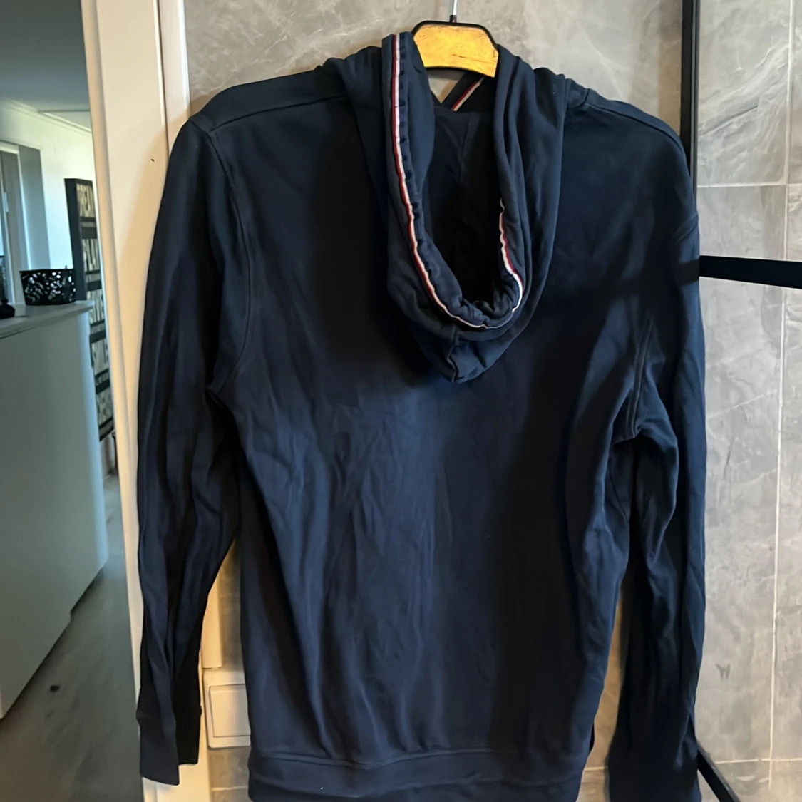 Marinblå hoodie från U.S. Polo Assn. - 1