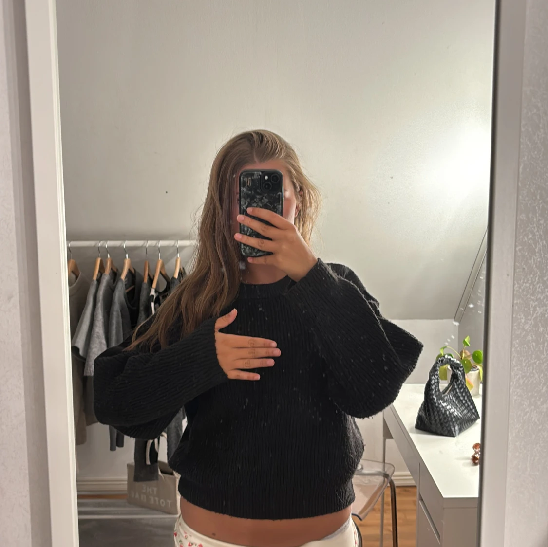 Svart stickad tröja från H&M Divided - 2