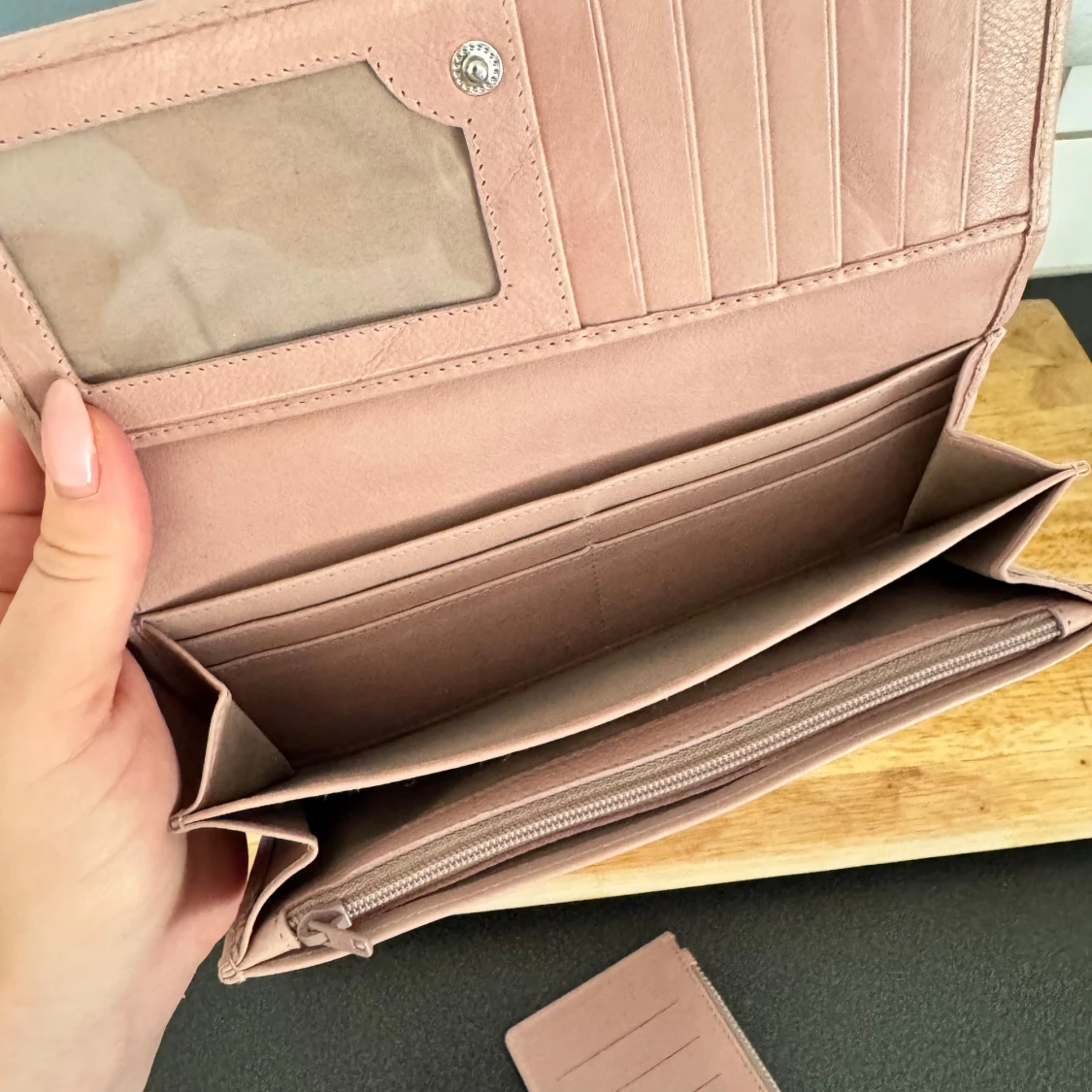 Rosa plånbok med dragkedja - 2