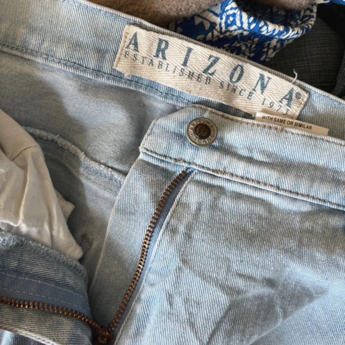 Ljusblå wide jeans från Arizona - 2