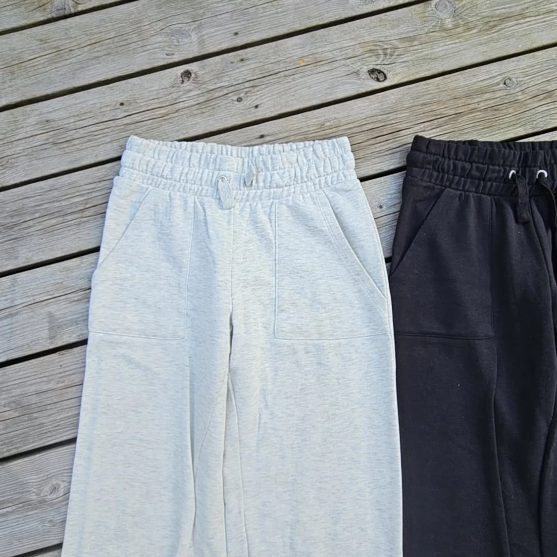 Två par mjukisbyxor  - 1