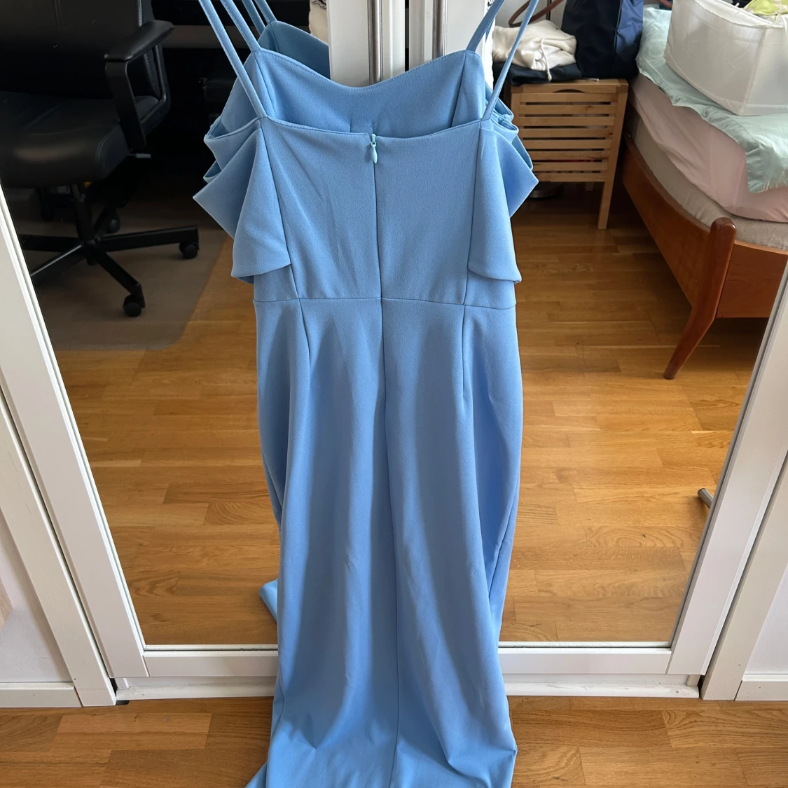 Ljusblå balklänning med rosett från WalG - 1