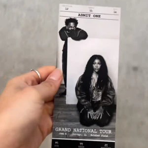 Grand National Tour - Säljer en sza och kenderick lamar souvenir från gnx touren💖