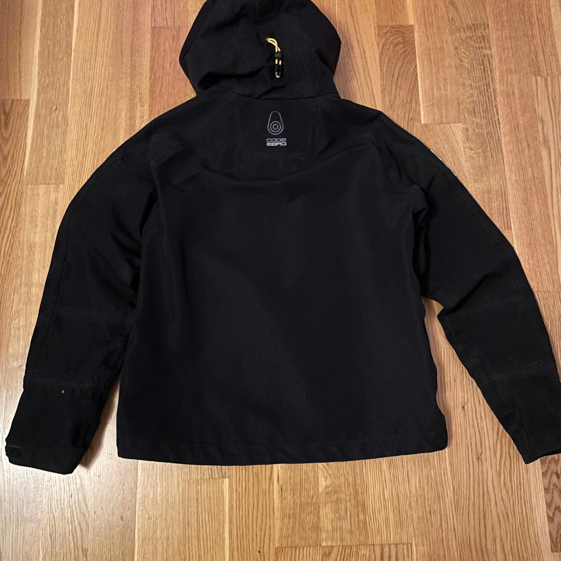 Svart gore-tex jacka Sail Racing M - 1