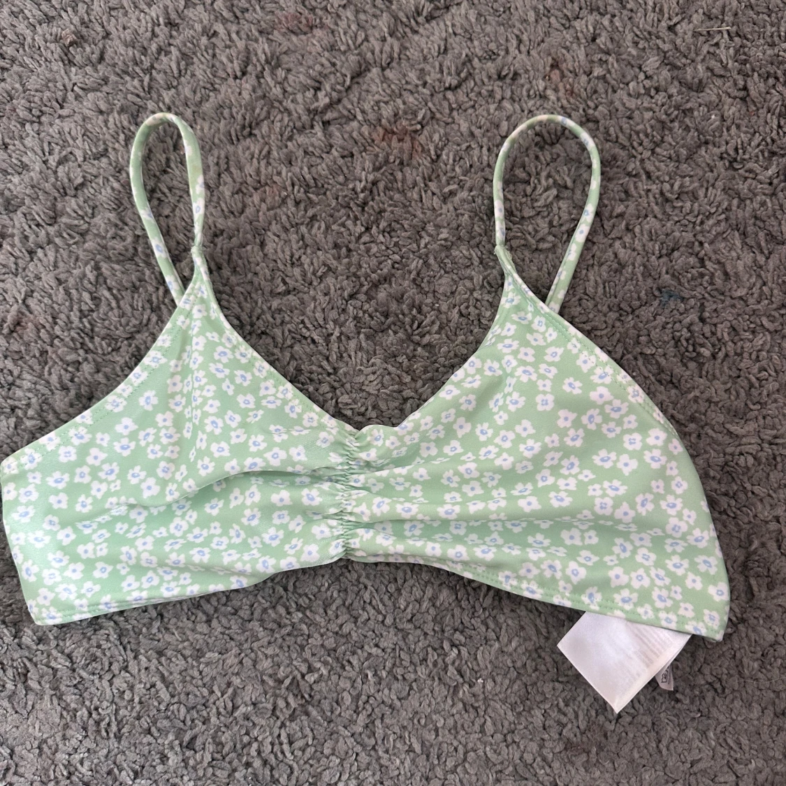 Grön blommig bikini från H&M - 3