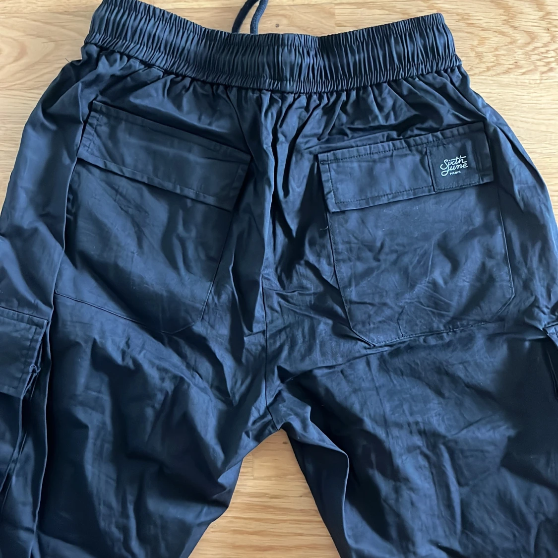 Svarta cargopants från Sixth June S - 3