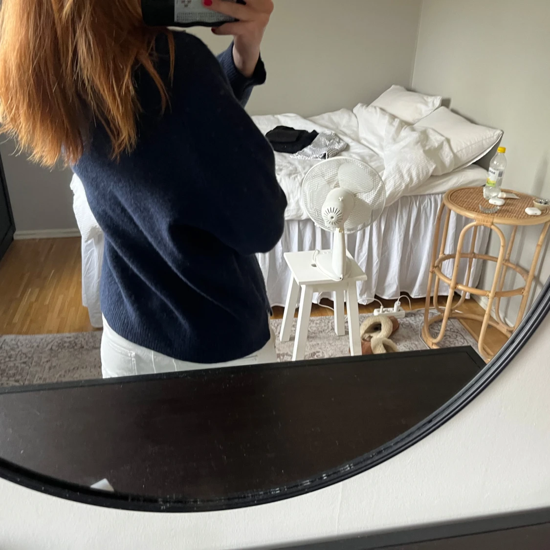 Mörkblå stickad tröja från C.W. - 2