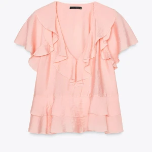 Zara blus - Helt ny med prislapp kvar!! ✨