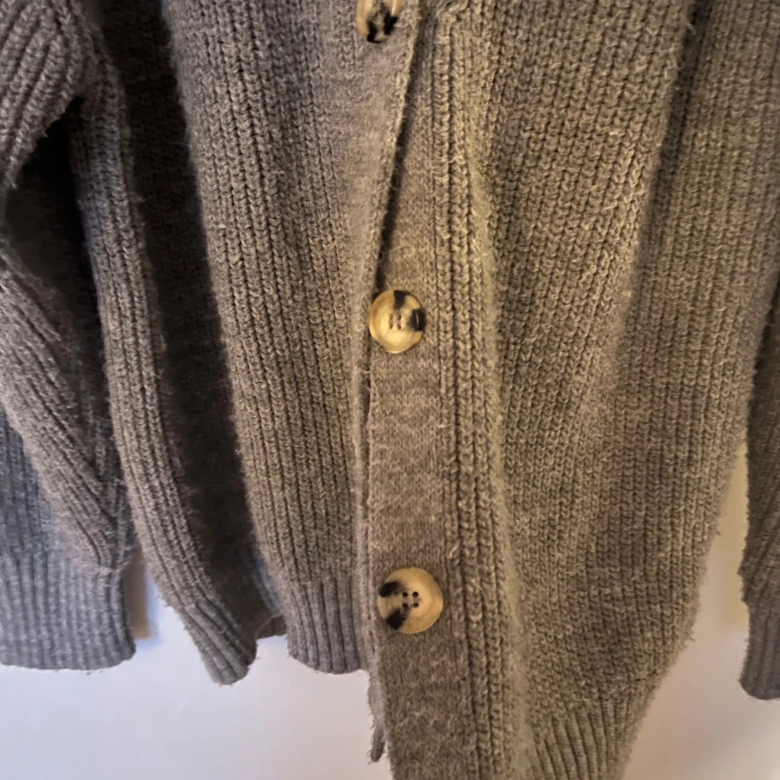 Grå stickad kofta från NA-KD - 1