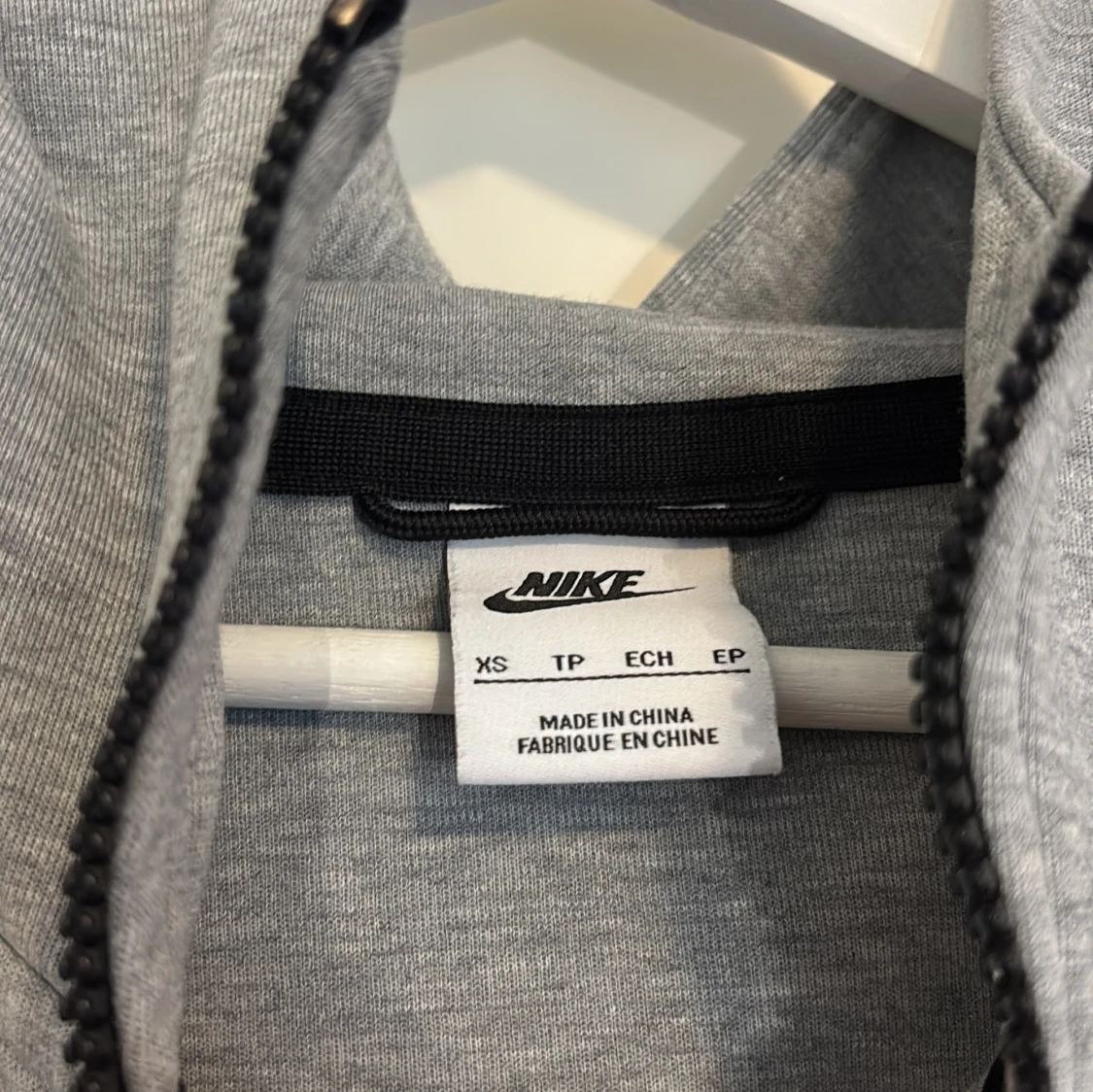 Grå Nike Tech Fleece set från Nike - 2