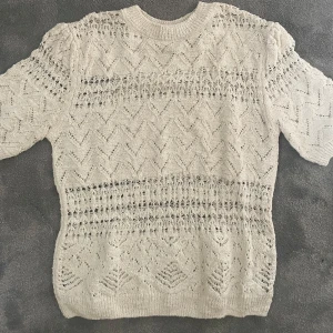 Tröja från zara - Superfin tröja från zara i storlek S och i mycket bra skick.