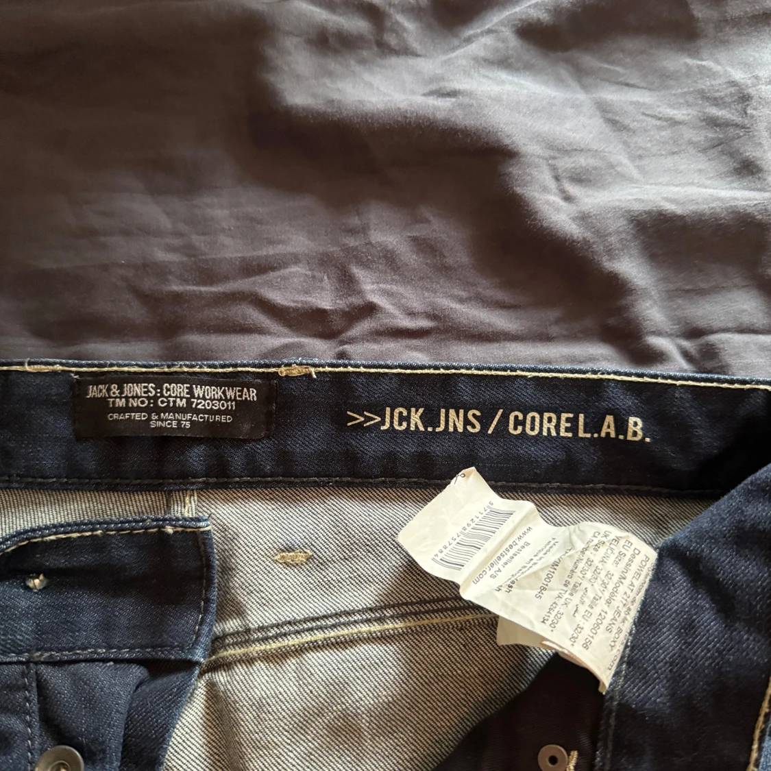 Jack & Jones mörkblå jeans - 1