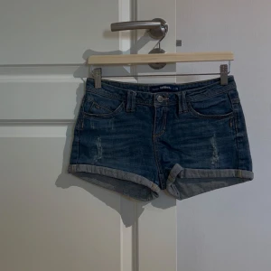 Lågmidjade jeansshorts  - Snygga Lågmidjade shorts
