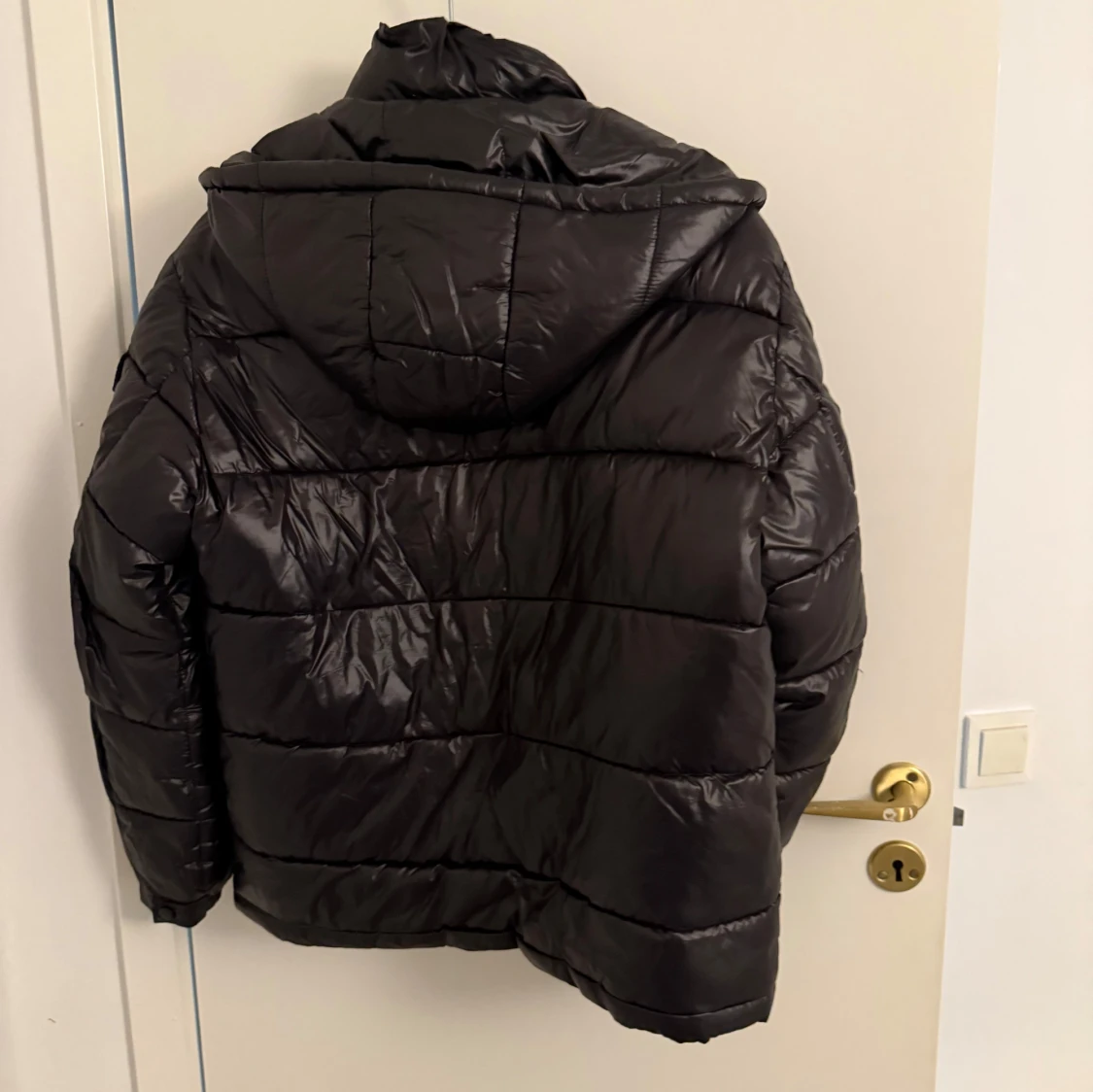 Svart puffjacka från Moncler - 1