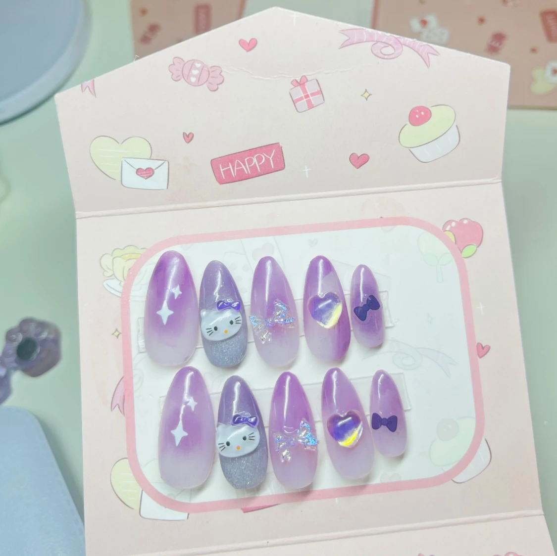Lila press-on naglar med Hello Kitty - 1