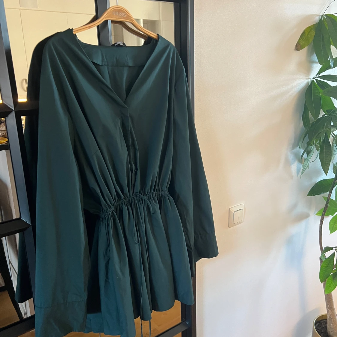 Grön blus skjorta vet inte  från Lindex - 1