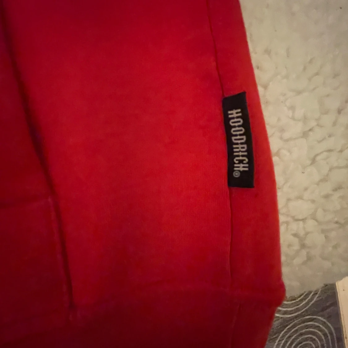 Röd hoodie från Hoodrich - 3