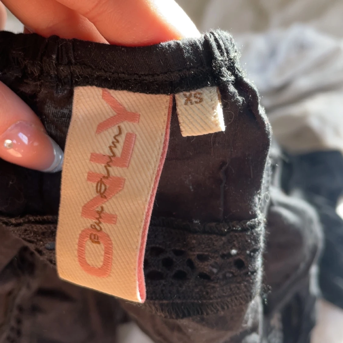 Svart topp från ONLY - 1