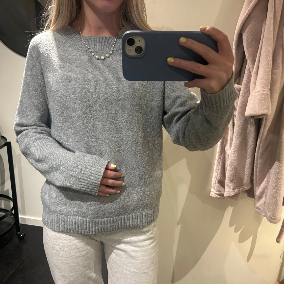 Grå stickad tröja från Vero Moda - 1