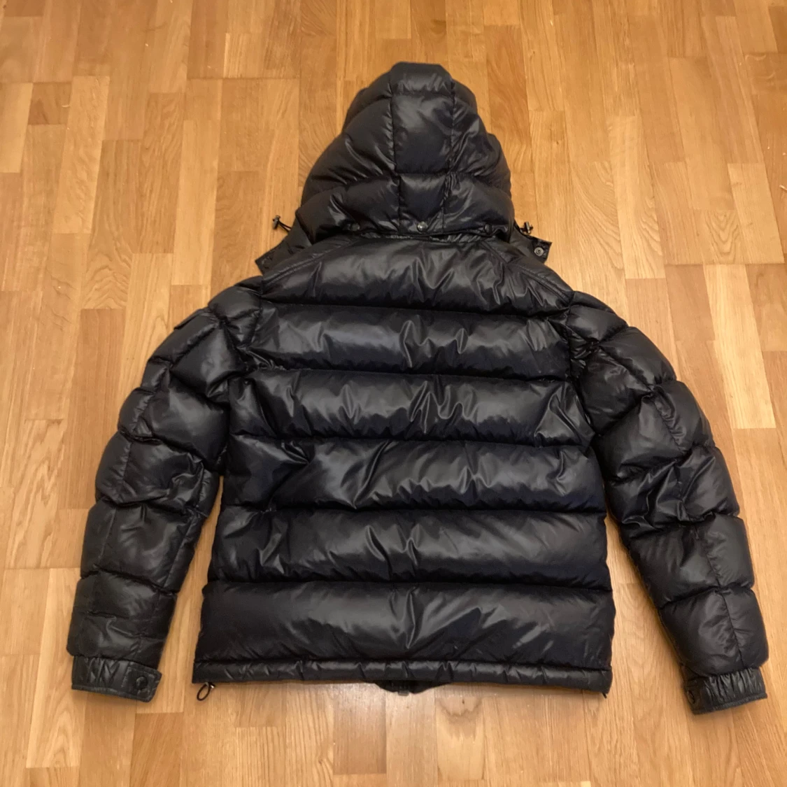 Moncler jacka mörkblå maya  - 1
