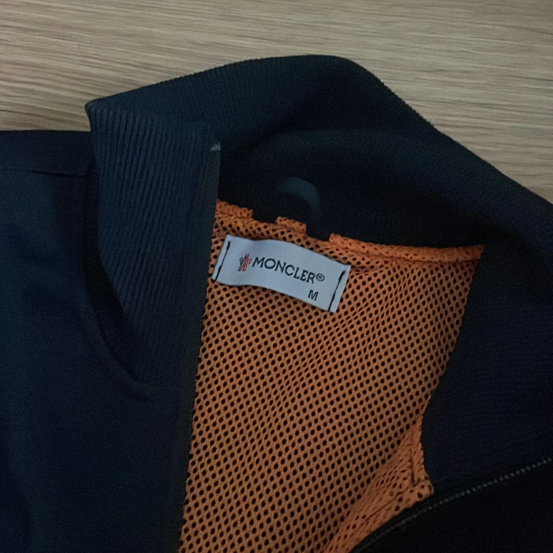 Svart jacka från Moncler - 1