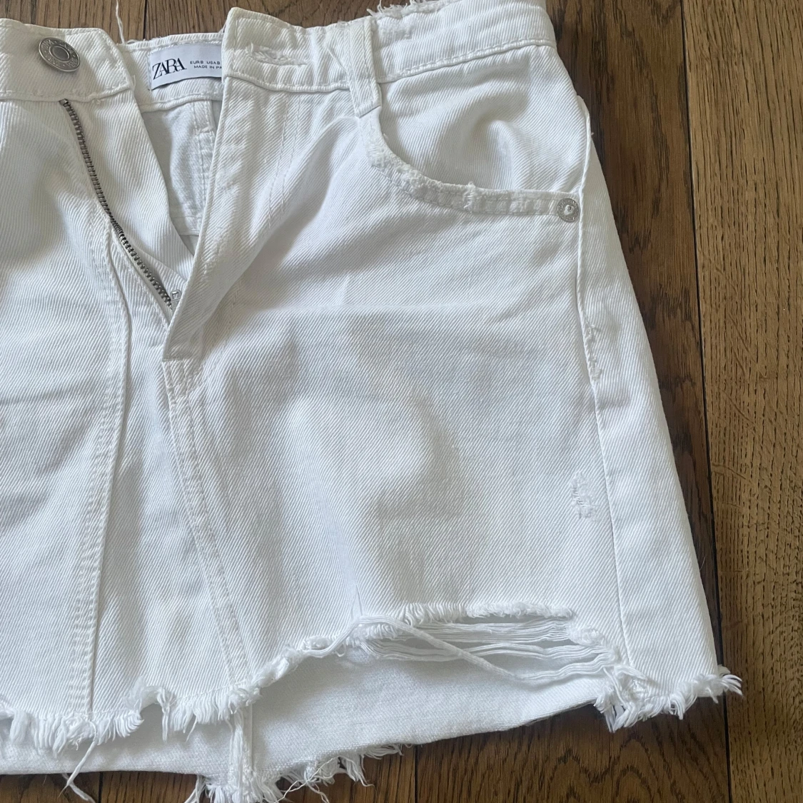 Vit jeanskjol med fransad kant från Zara - 2