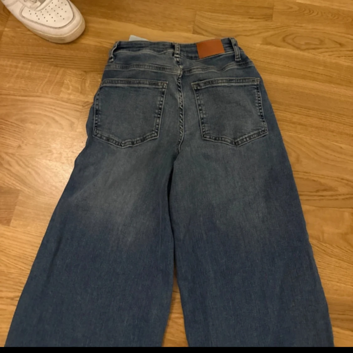 Blå wide jeans med hög midja - 1