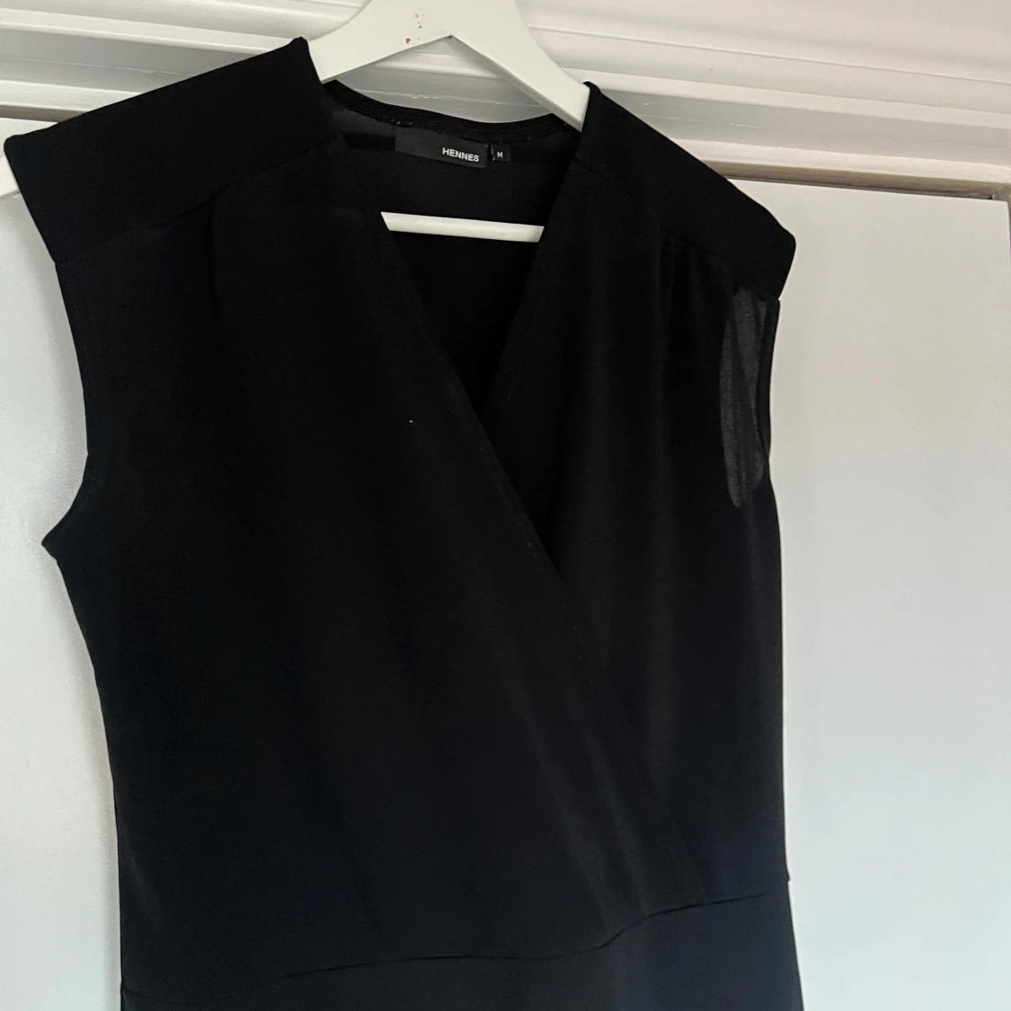 Svart omlottopp från hm