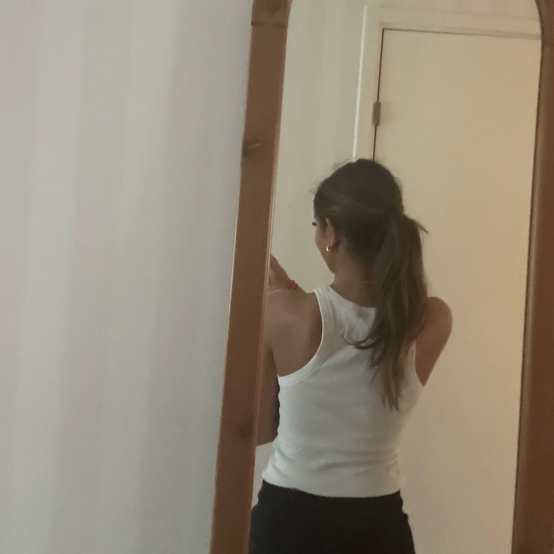 Vit ribbad linnetopp