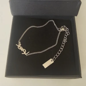 Armband  - Armband I rostfritt .stål 