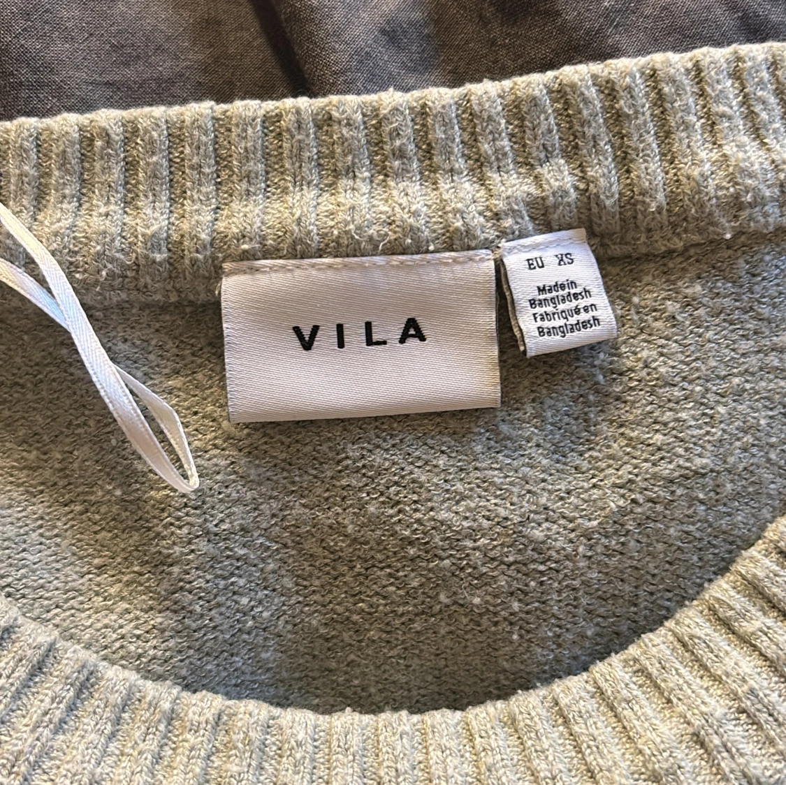 Ljusbeige stickad tröja från Vila - 1