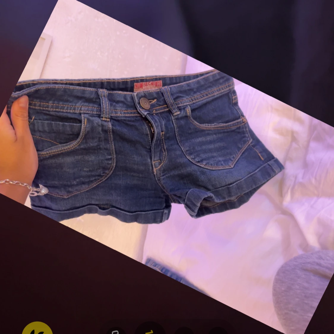 Blå jeansshorts från Sisters Point - 2