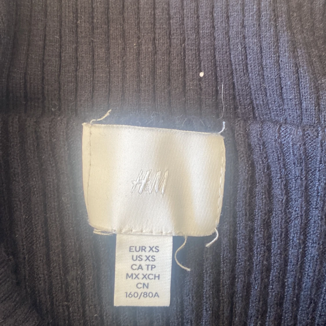 Svart offshoulder ribbad topp H&M XS - 2