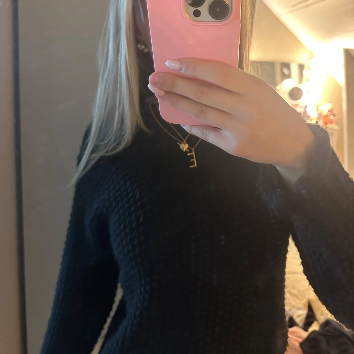 Svart stickad polotröja - 1