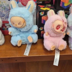 Labubu - Olika Labubu pris är 180kr st men två för 300 frakt tillkommer finns annars att hämta nära Malmö 