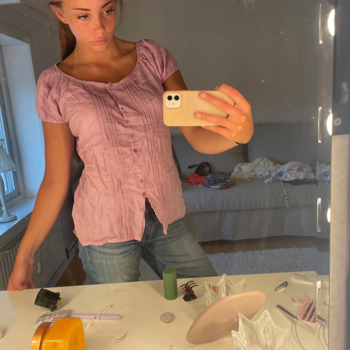 Ljuslila blus med knappar - 1